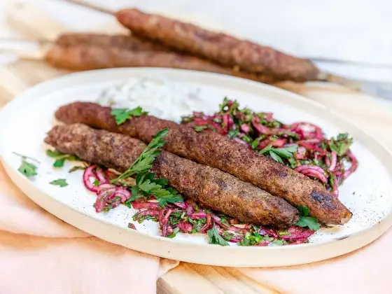 Adana kebab på grillen - så blir köttet saftigt